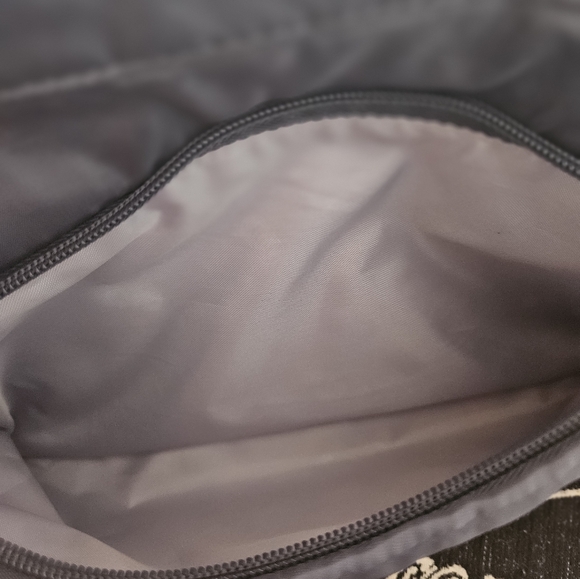 Lug Purse - Picture 3 of 8